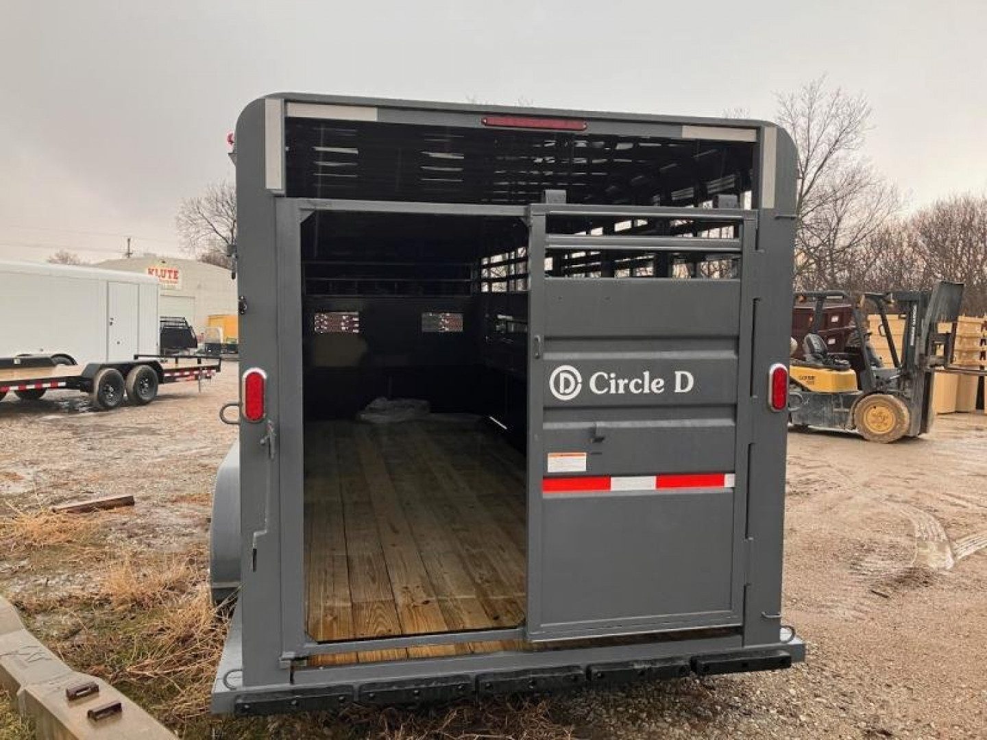 New 2025 Circle D 6'8x20 GN Livestock Trailer