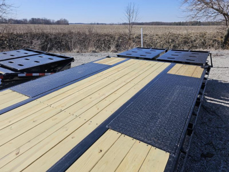 New 2025 Sure-Trac 102" x 30' (25+5) 22.5K HD Low Profile Beavertail Deckover Trailer