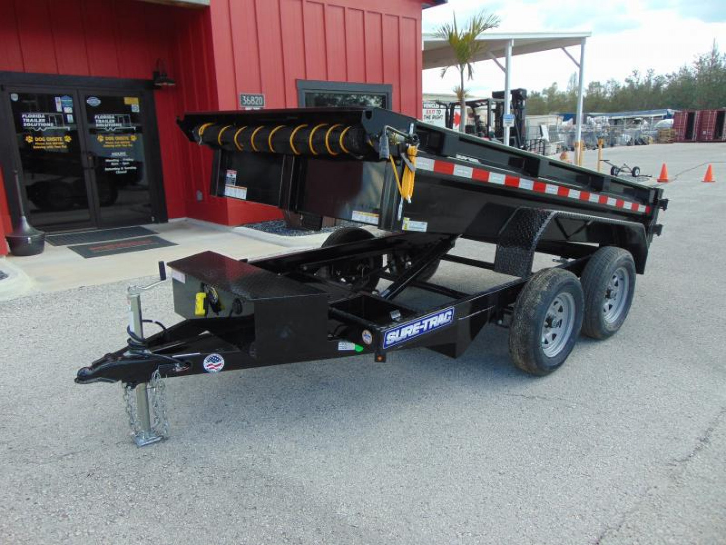 New Sure-Trac 5X10 Low Profile 7k Single Ram Dump Trailer
