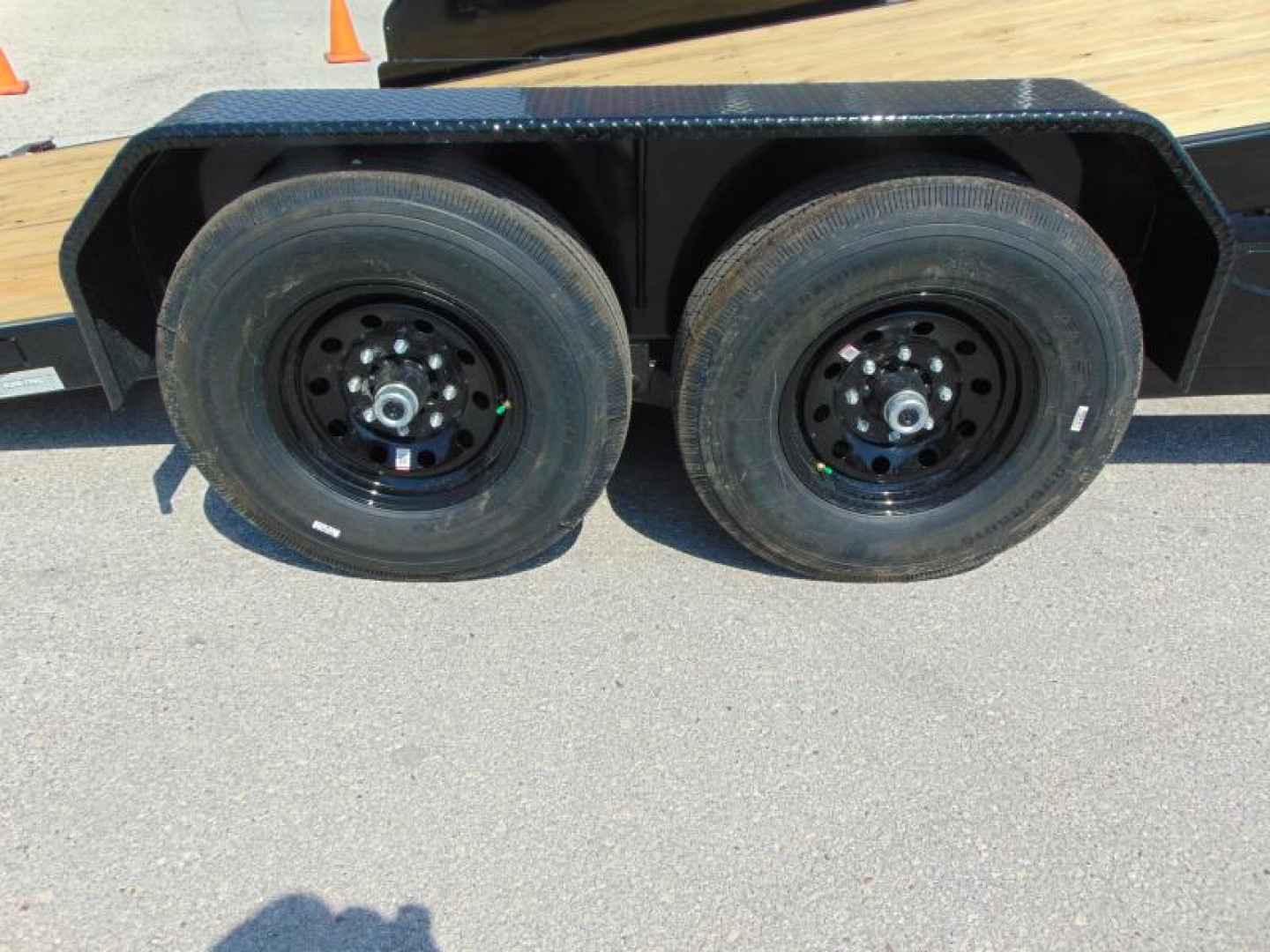 New Sure-Trac 7X20 14k Tilt Bed Equipment Trailer w/LRG Tire Upgrade