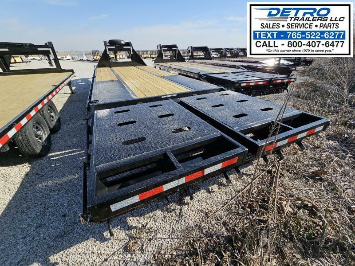 New 2025 Sure-Trac 102" x 25' (20+5) 25.9K HD Gooseneck Low Profile Beavertail Deckover Trailer