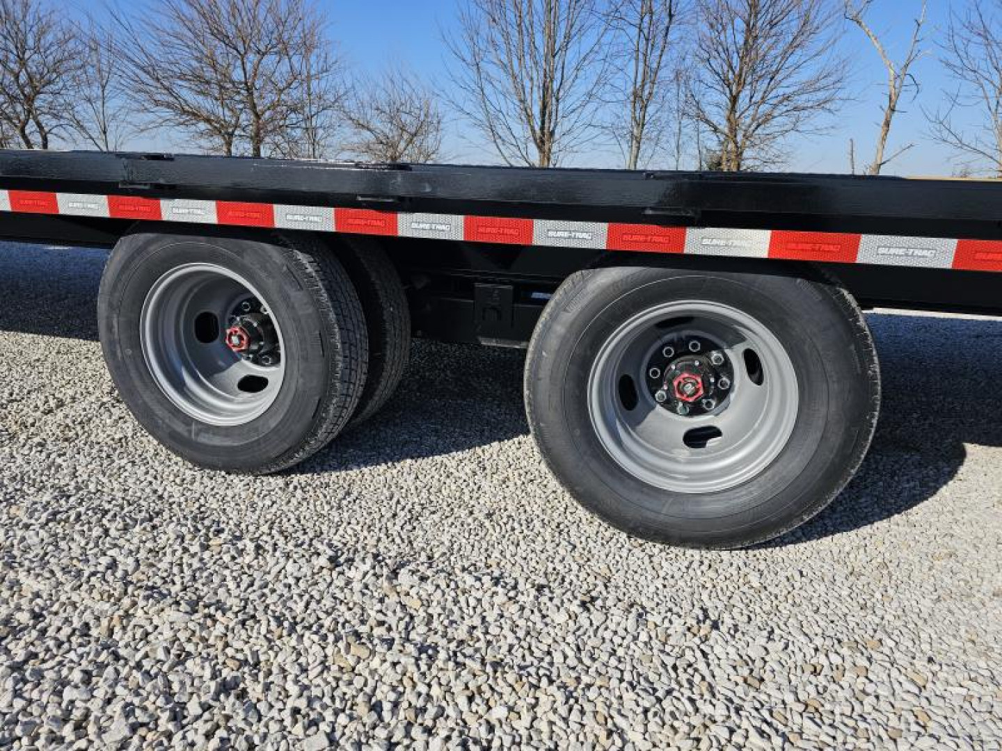 New 2025 Sure-Trac 102" x 35' (30+5) 25.9K HD Gooseneck Low Profile Beavertail Deckover Trailer