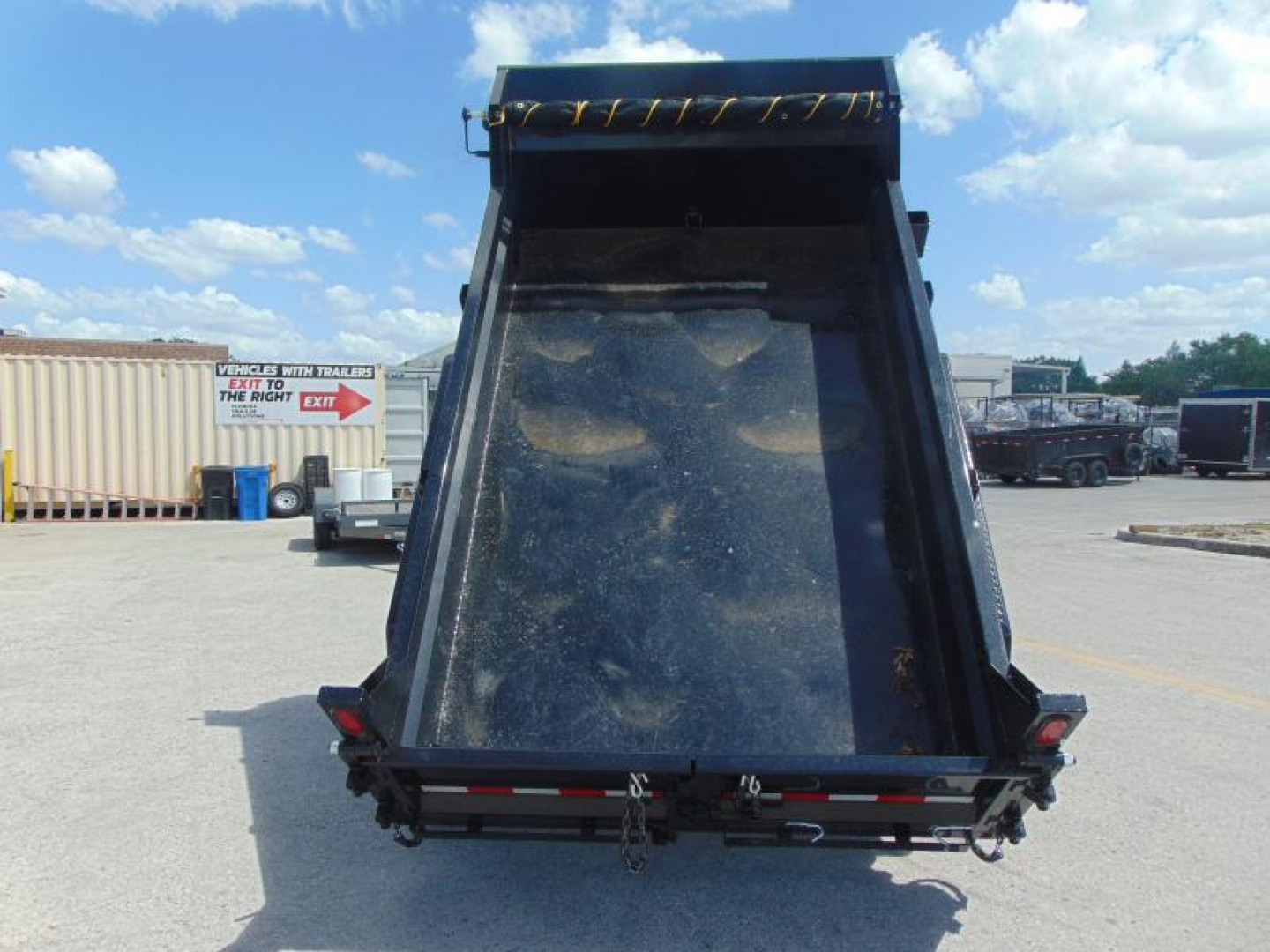 New Sure-Trac 6X10 10K Single Ram Dump Trailer