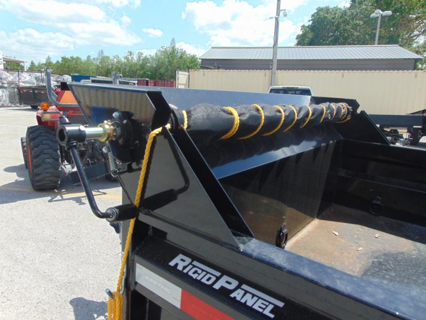 New Sure-Trac 6X10 10K Single Ram Dump Trailer