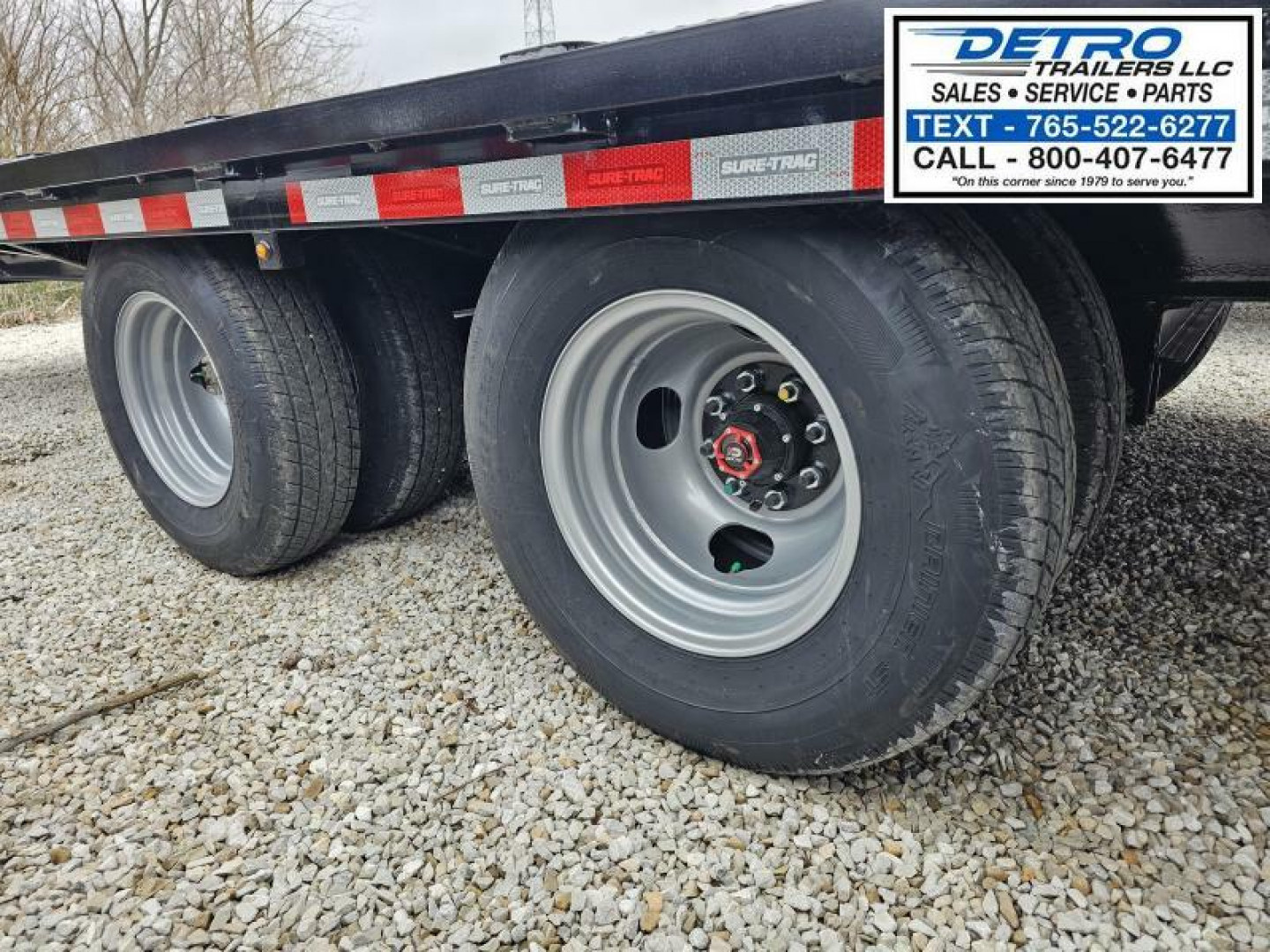 New 2025 Sure-Trac 102" x 30' (20+10) 22.5K HD Gooseneck Low Profile Hydraulic Beavertail Deckover Trailer