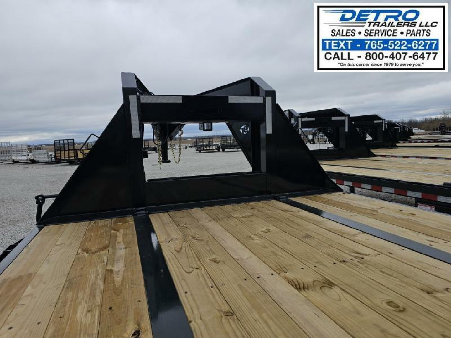 New 2025 Sure-Trac 102" x 30' (20+10) 22.5K HD Gooseneck Low Profile Hydraulic Beavertail Deckover Trailer