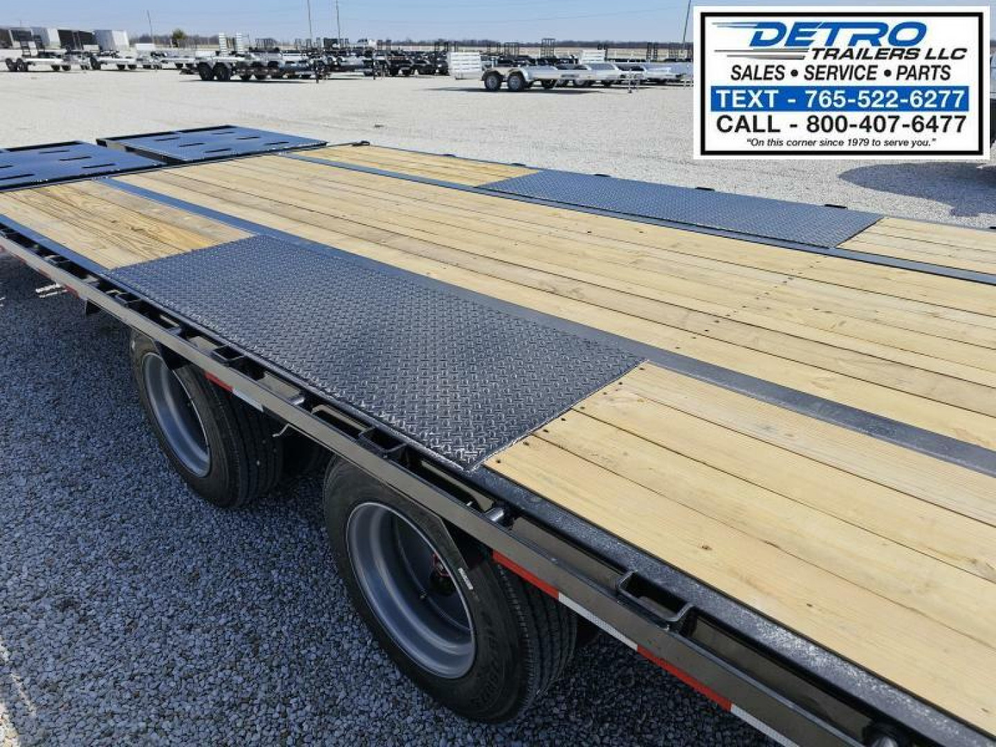 New 2025 Sure-Trac 102" x 40' (35+5) 30K HD Gooseneck Low Profile Beavertail Deckover Trailer