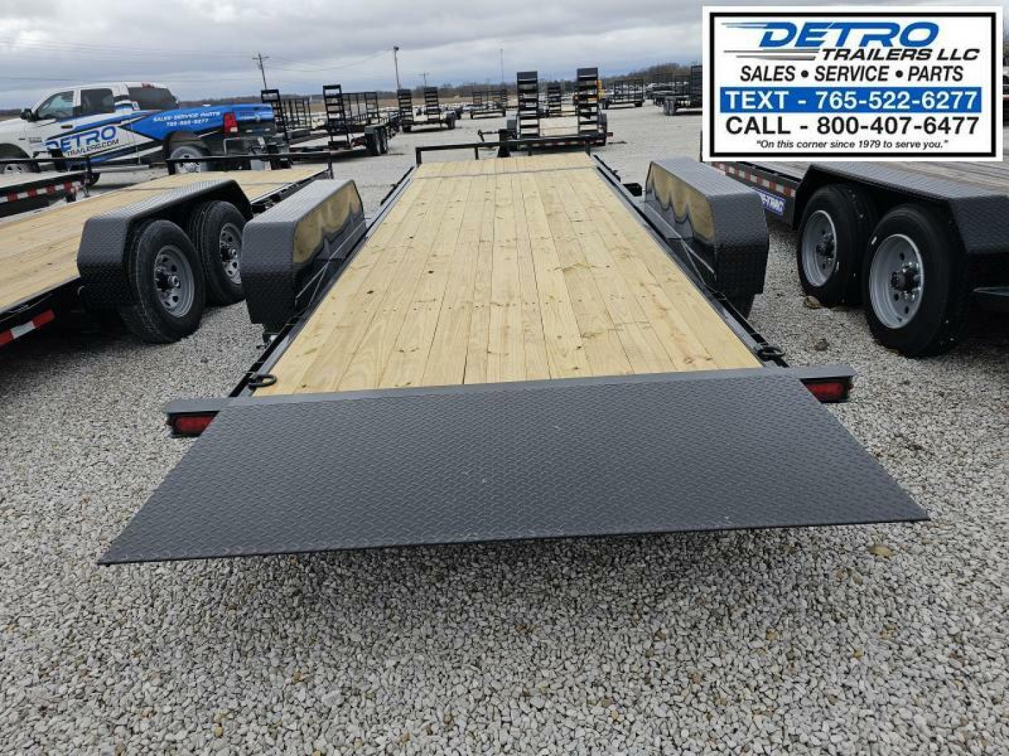 New 2025 Sure-Trac 7' x 22' (18+4) 14K Tilt Bed Equipment Trailer