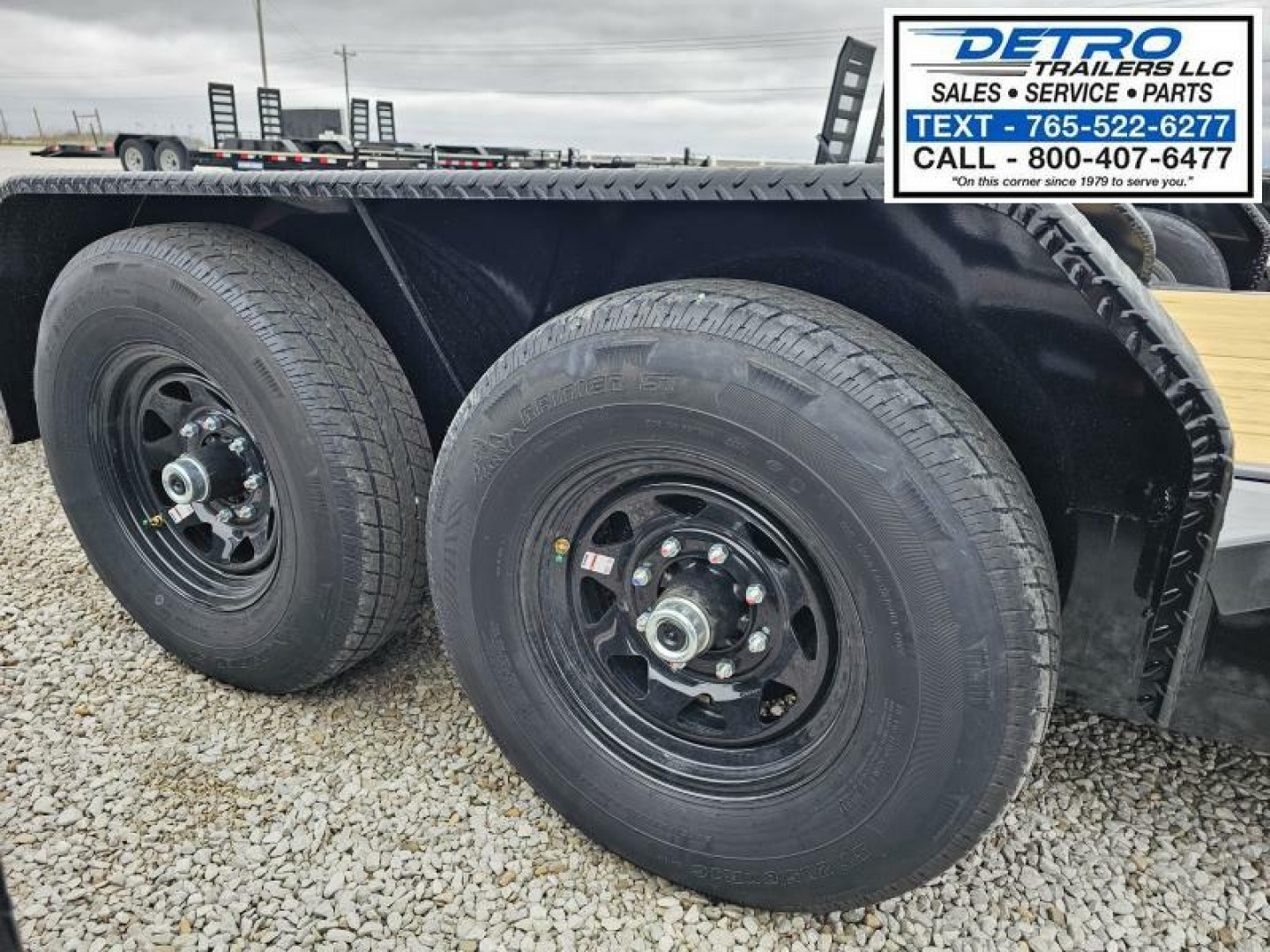 New 2025 Sure-Trac 7' x 22' (18+4) 14K Tilt Bed Equipment Trailer