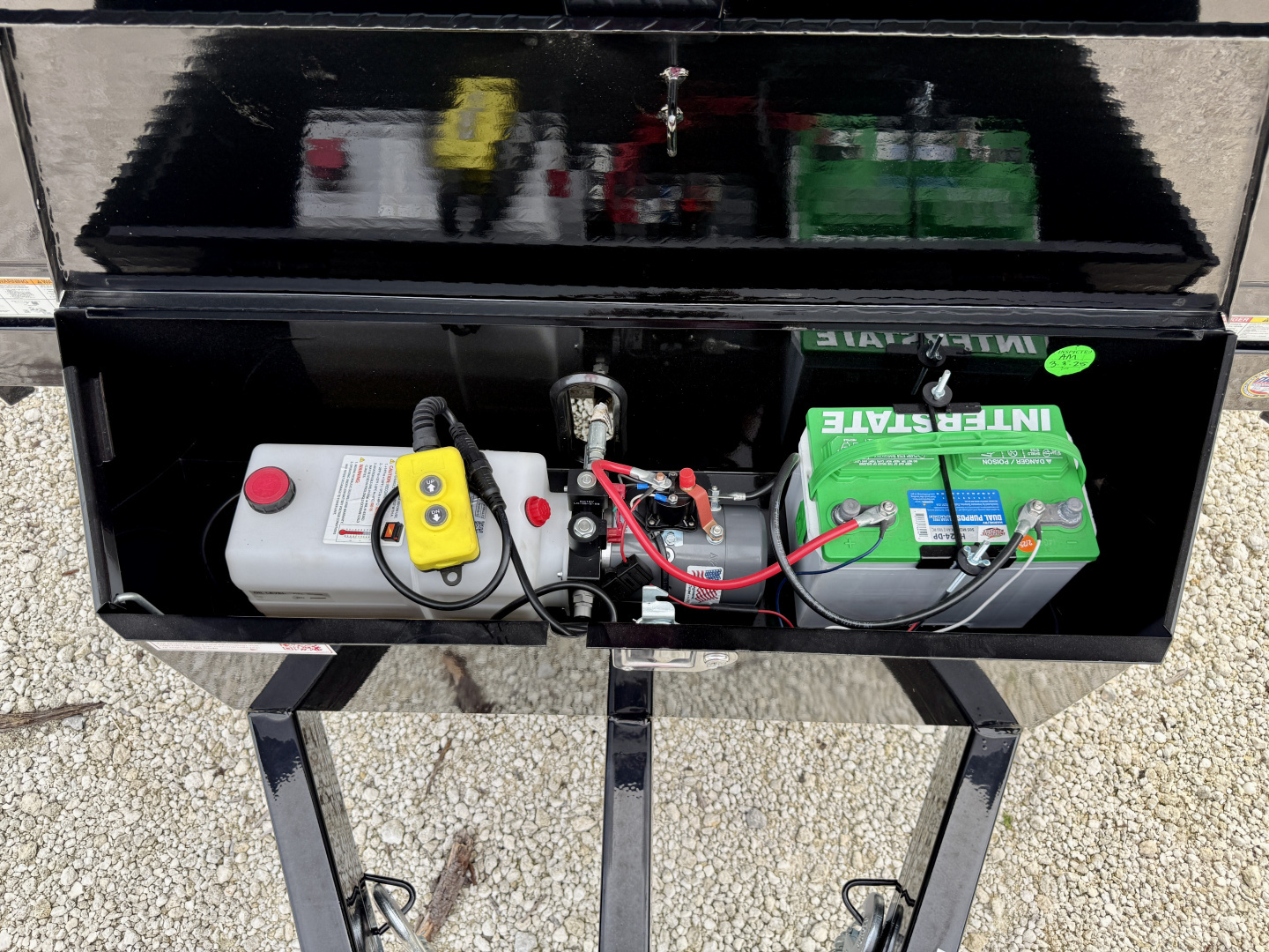 New Sure-Trac 6X10 10K Single Ram Dump Trailer