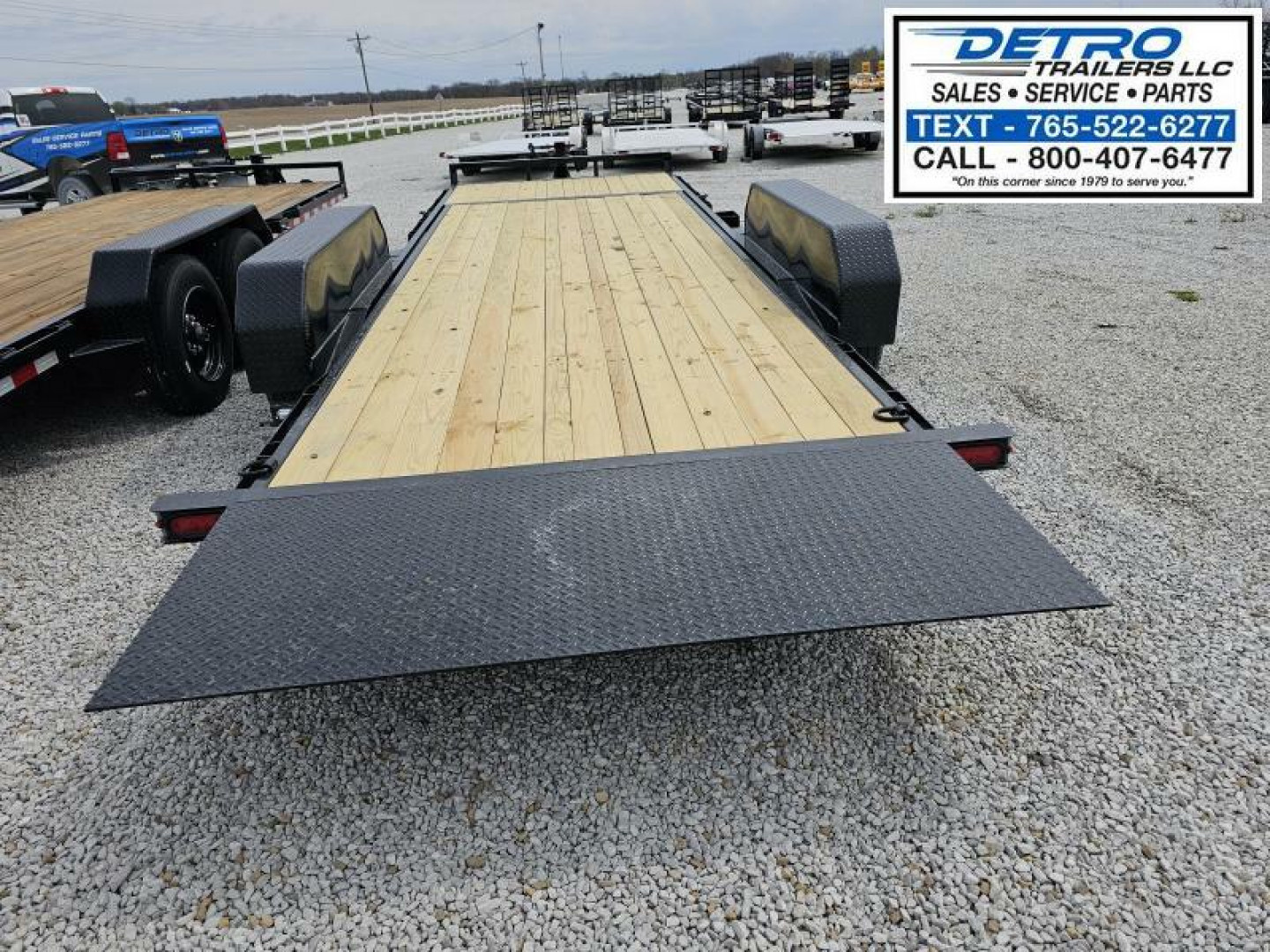 New 2025 Sure-Trac 82" x 22' (18+4) 14K Split Bed Tilt Equipment Trailer
