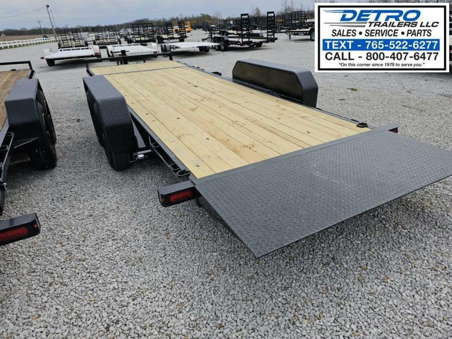 New 2025 Sure-Trac 82" x 22' (18+4) 14K Split Bed Tilt Equipment Trailer