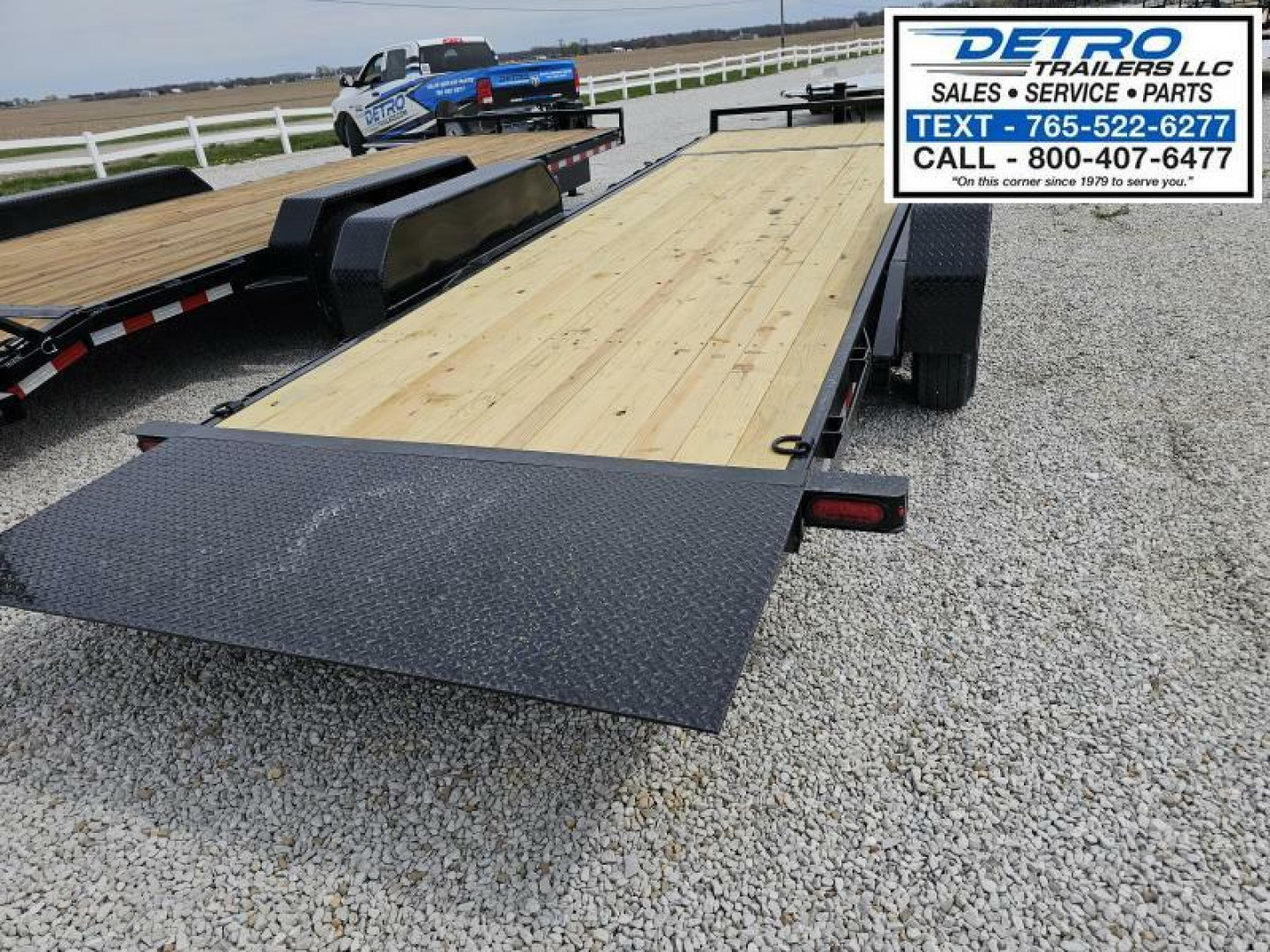 New 2025 Sure-Trac 82" x 22' (18+4) 14K Split Bed Tilt Equipment Trailer
