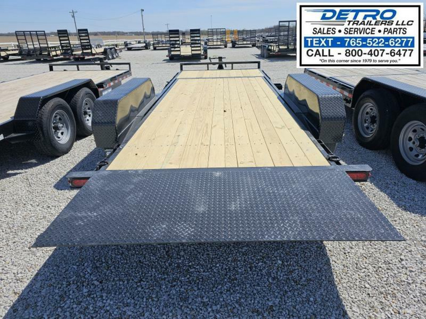 New 2025 Sure-Trac 82" x 20' (16+4) 14K Split Bed Tilt Deck Equipment Trailer
