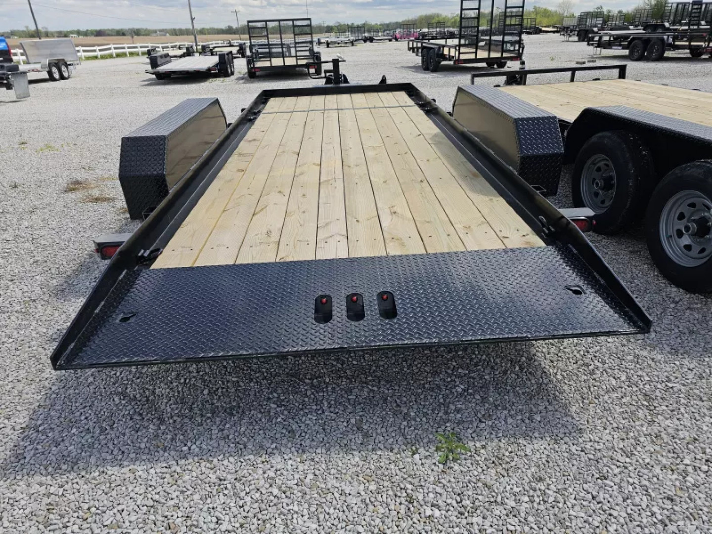 New 2025 Cam Superline 102" x 19' (15+4) 7 Ton Split Deck Tilt Trailer