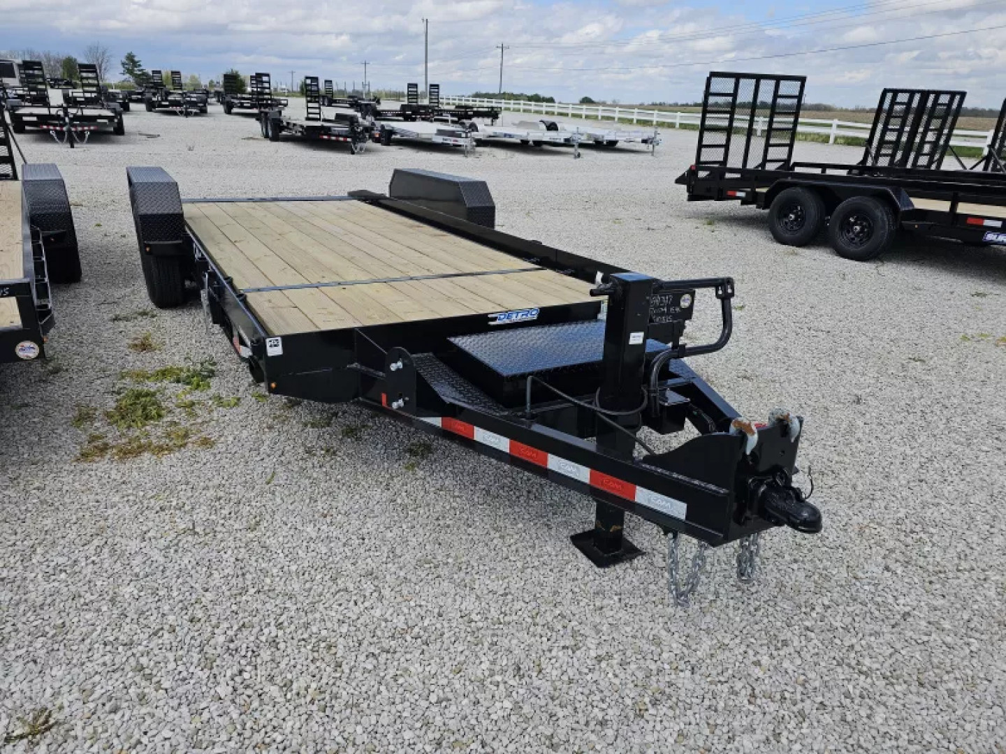 New 2025 Cam Superline 102" x 19' (15+4) 7 Ton Split Deck Tilt Trailer