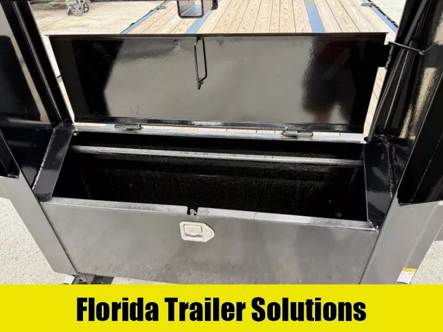 New 2025 Sure-Trac 85.x20+10 HD LP GN 22.5K Deckover Trailer