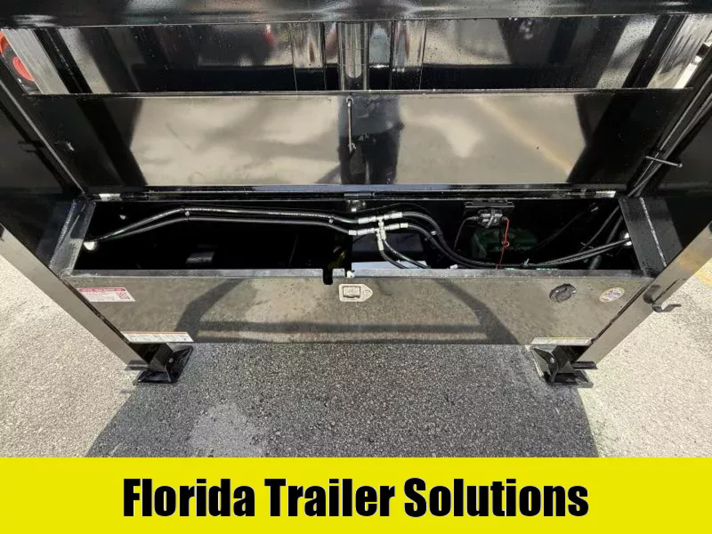 New 2025 Sure-Trac 82x14 Telescopic LP GN 14K Dump Trailer