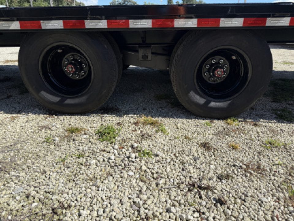New 2025 Sure-Trac 8.5x25+5 HD GN 30K Deckover Trailer