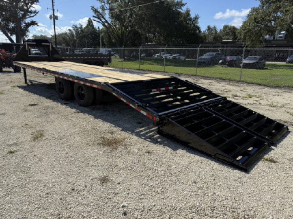 New 2025 Sure-Trac 8.5x25+5 HD GN 30K Deckover Trailer