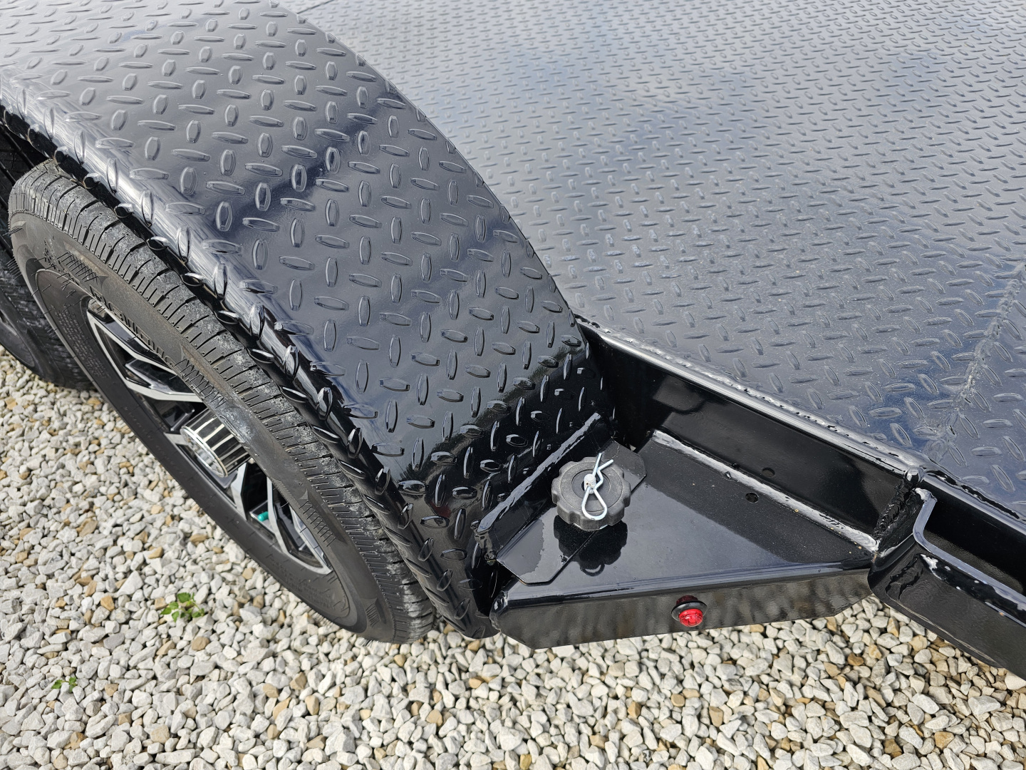 New 2025 Sure-Trac 7' x 18' (14+4) 7K Steel Deck Car Hauler Trailer