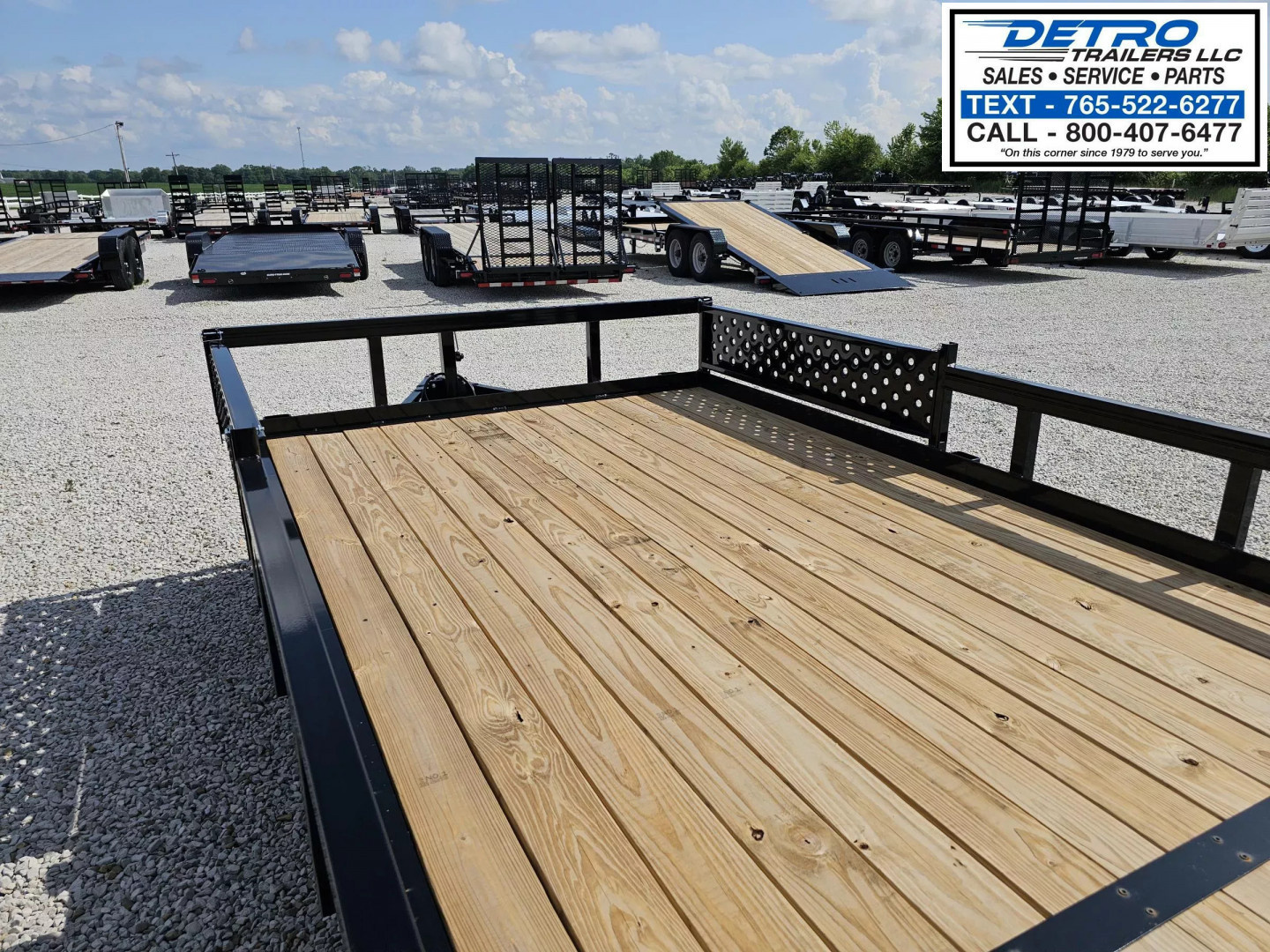 New 2025 Sure-Trac 7' x 24' 10K Tube Top ATV Utility Trailer