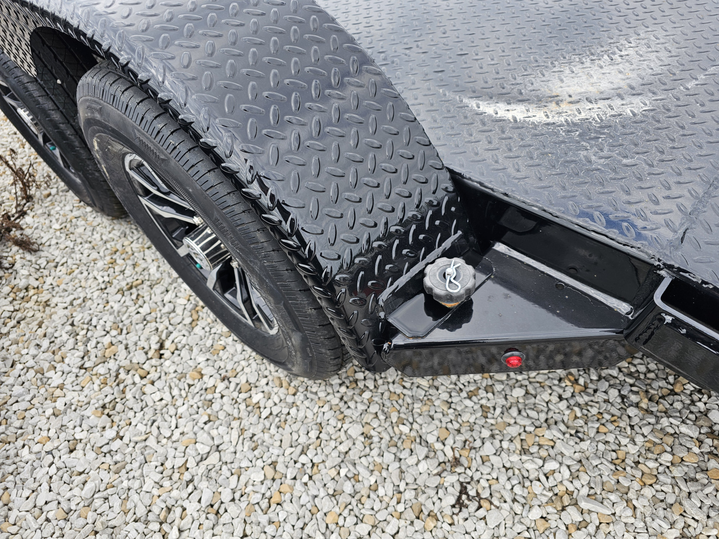 New 2025 Sure-Trac 7 x 18 (14+4) 7K Steel Deck Car Hauler Trailer