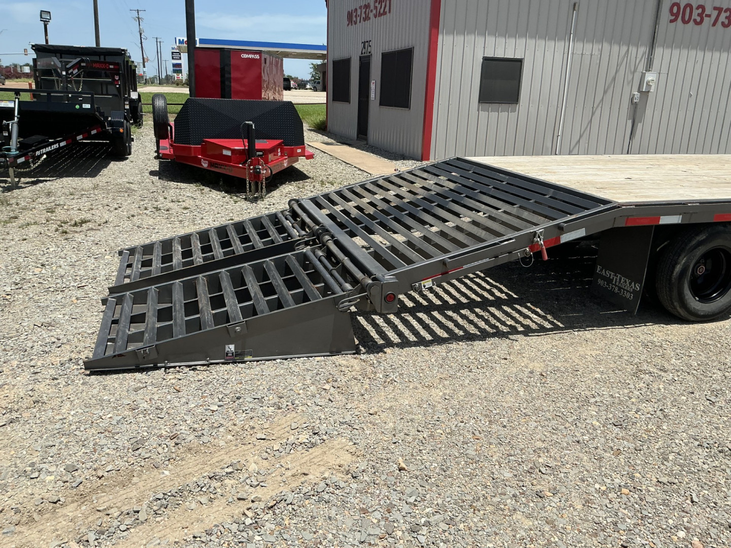 Used East Texas Trailers 102"x30' GN Flatbed