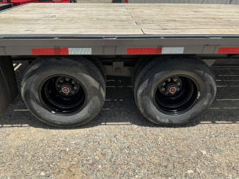 Used East Texas Trailers 102"x30' GN Flatbed