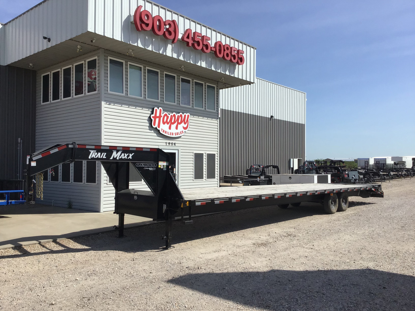 Used 2024 TrailMaxx 102"x40' GN Flatbed