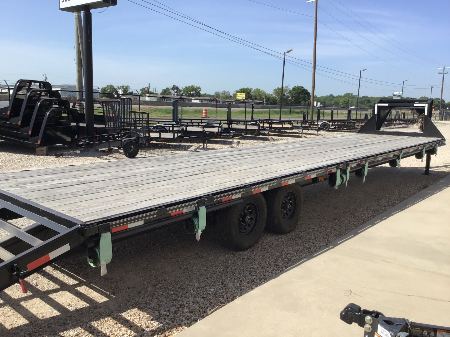 Used 2024 TrailMaxx 102"x40' GN Flatbed