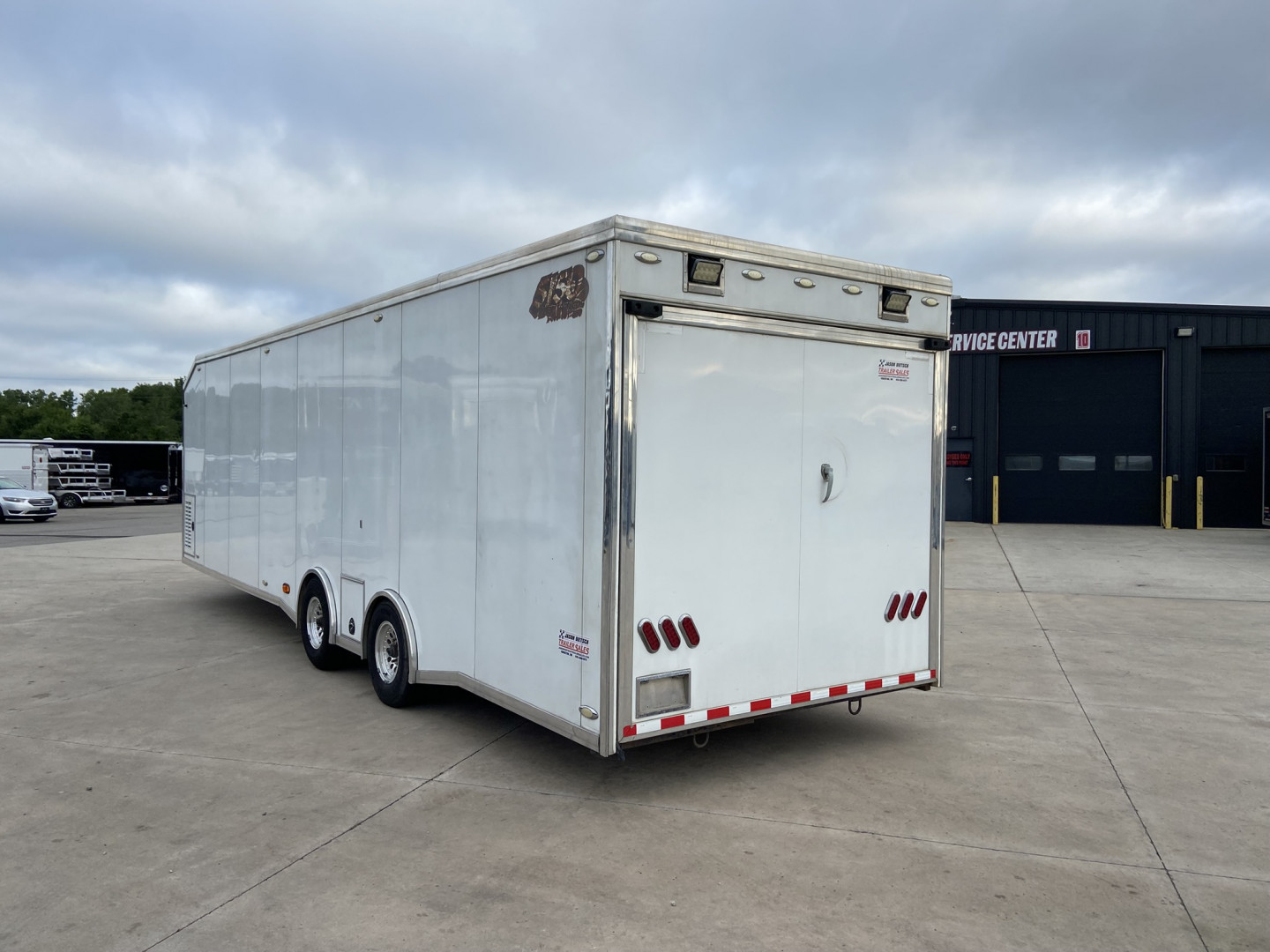 Used 32' Race Trailer