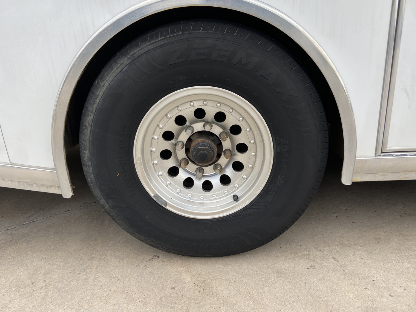 Used 32' Race Trailer