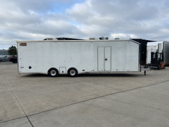 Used 32' Race Trailer