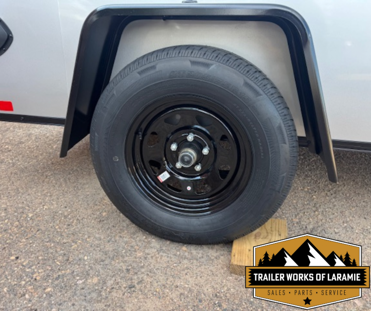 New 2025 Look Trailers 6x10 ST DLX BLACK OUT PACKAGE- +6" TALLER- SCREWLESS SIDES-Silver