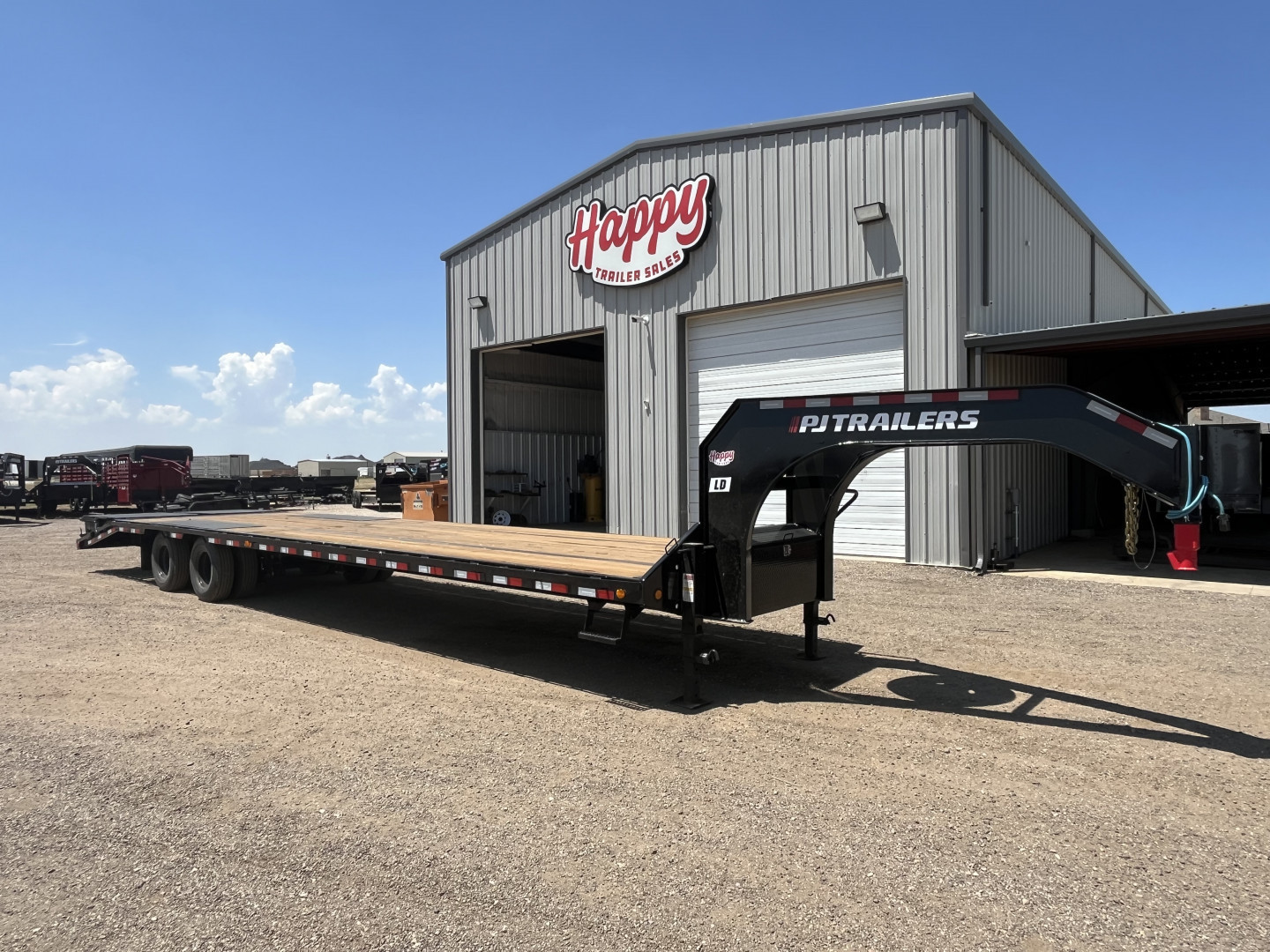 2026 PJ 102"x36' GN Low-Pro Flatbed w/ Duals - LD