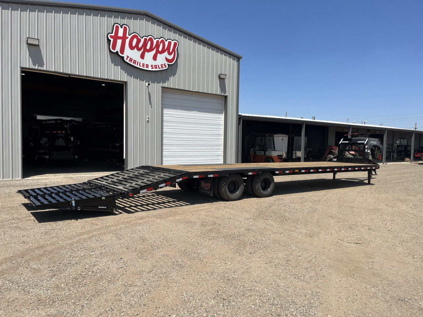 New 2026 PJ 102"x36' GN Low-Pro Flatbed w/ Duals - LD