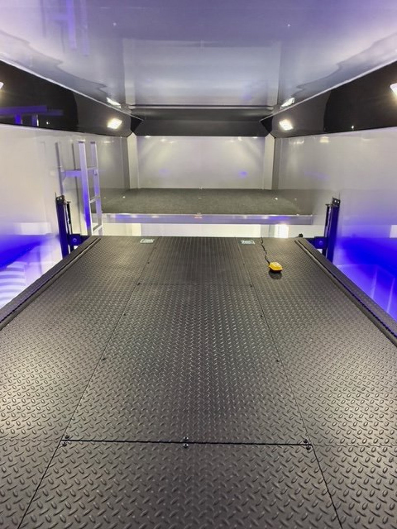 New 8.5x32 intech Stacker