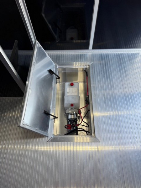 New 8.5x32 intech Stacker