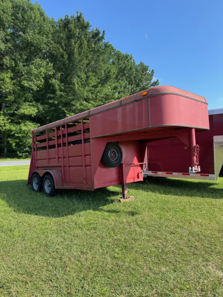 Used 1997 Adam STK Horse Trailer