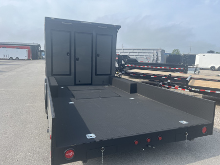 New 2024 United Trailers UTH-8.528TA52 TOY HAULER