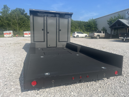 New 2024 United Trailers UTH-8.528TA52 TOY HAULER