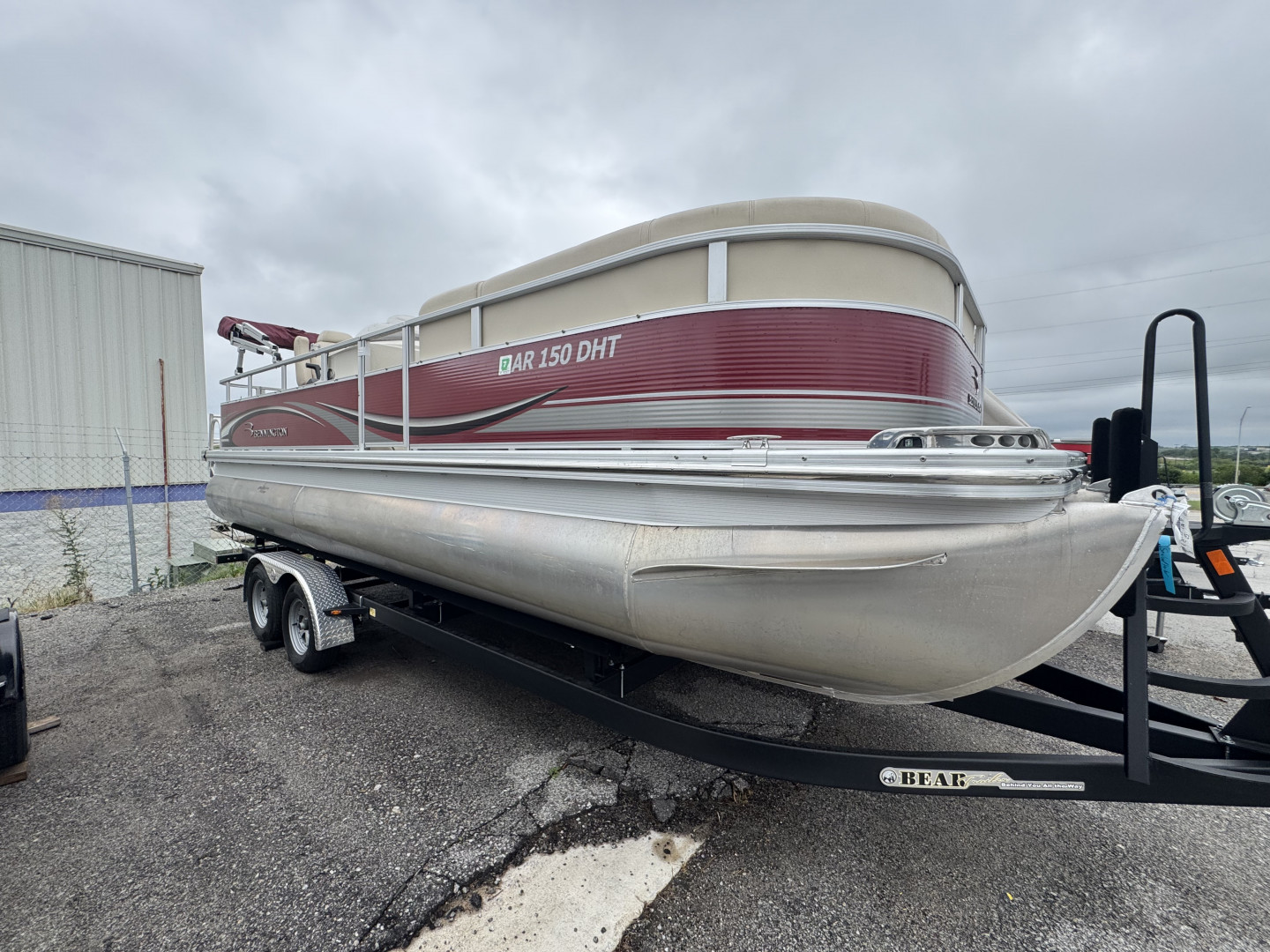 Used 2009 Bennington 2274 RLi Tri-Toon