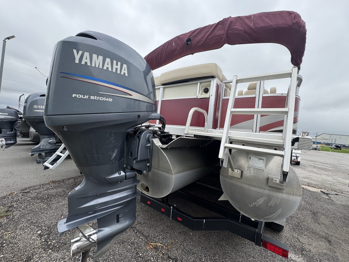 Used 2009 Bennington 2274 RLi Tri-Toon