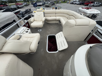 Used 2009 Bennington 2274 RLi Tri-Toon