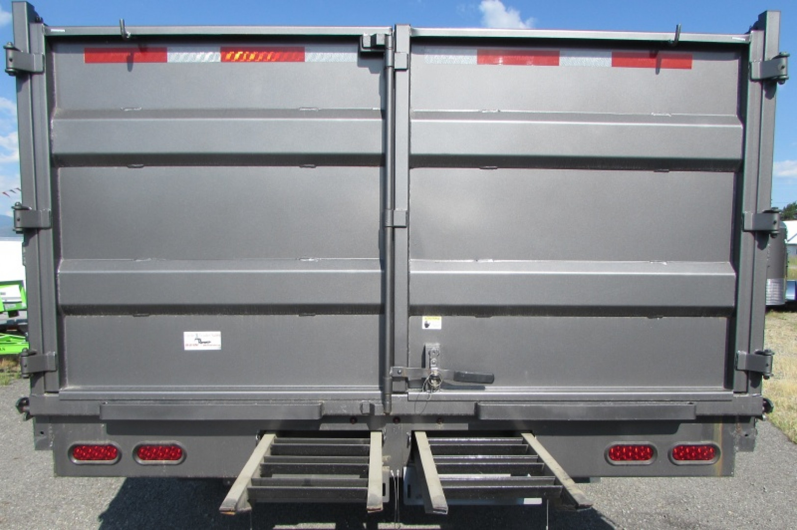 New 2025 East Texas Trailers GX9620102 Dump Trailer