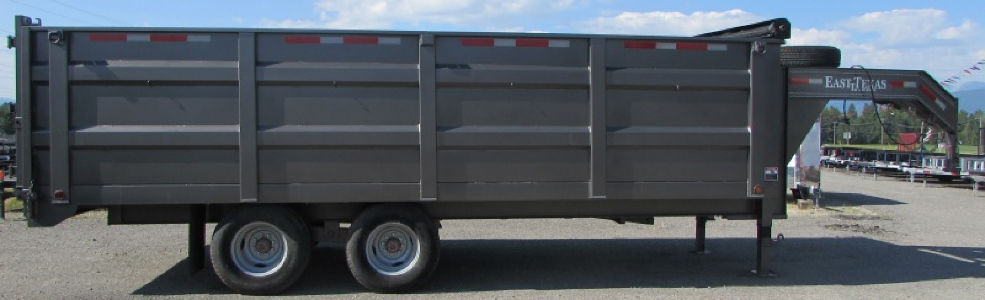 New 2025 East Texas Trailers GX9620102 Dump Trailer
