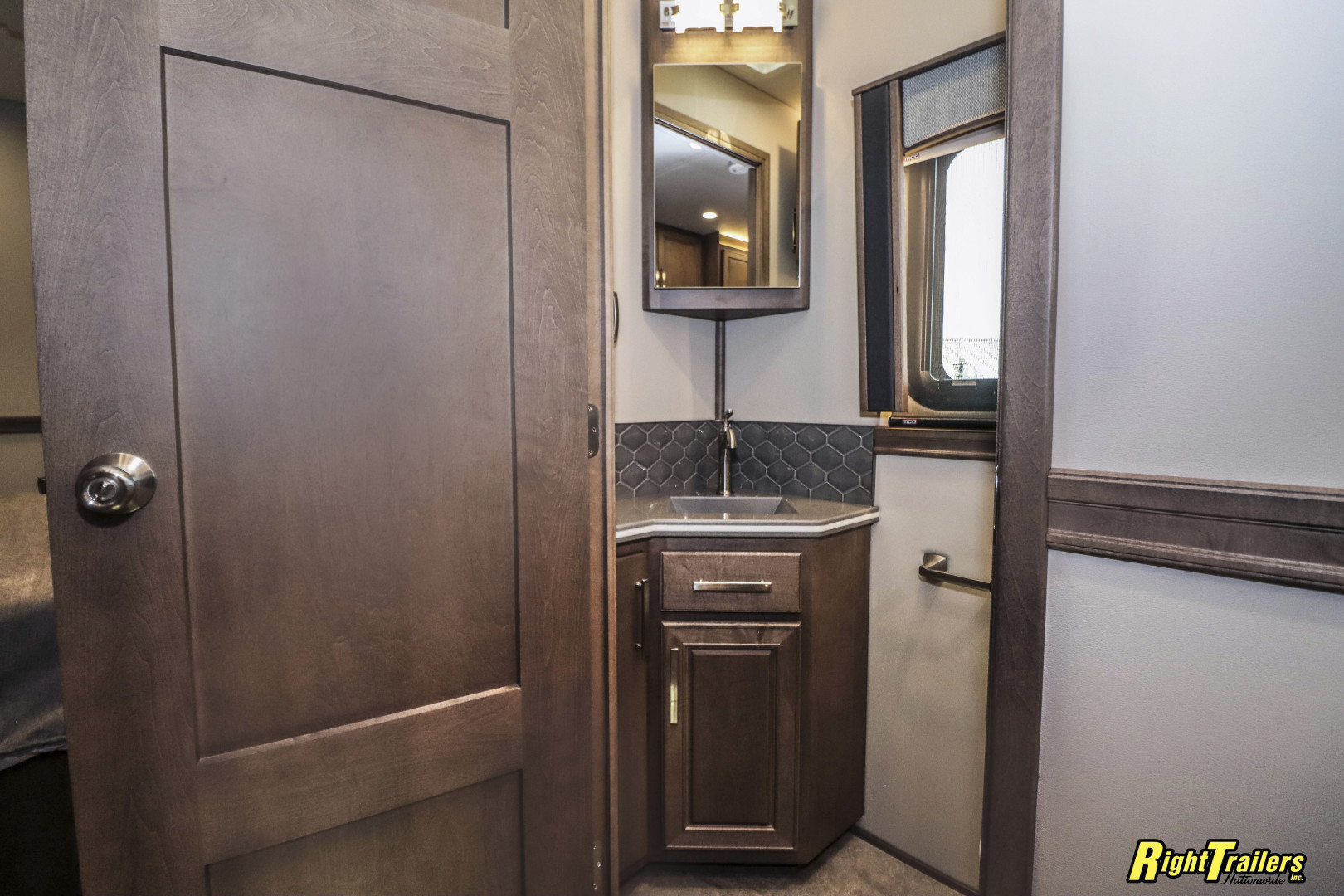 New 2026 Renegade RV Classic 45CME Motorhome With 1.5 Bathrooms