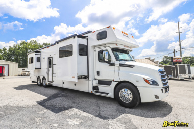New 2026 Renegade RV Classic 45CME Motorhome With 1.5 Bathrooms