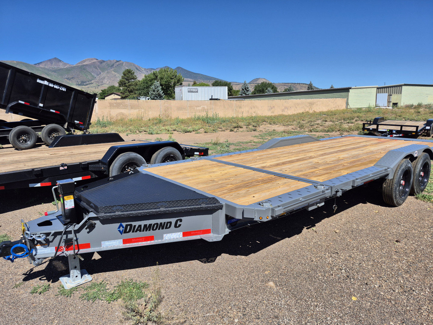 New 2025 Diamond C Tandem Axle Split Tilt/18,000 GVWR/102